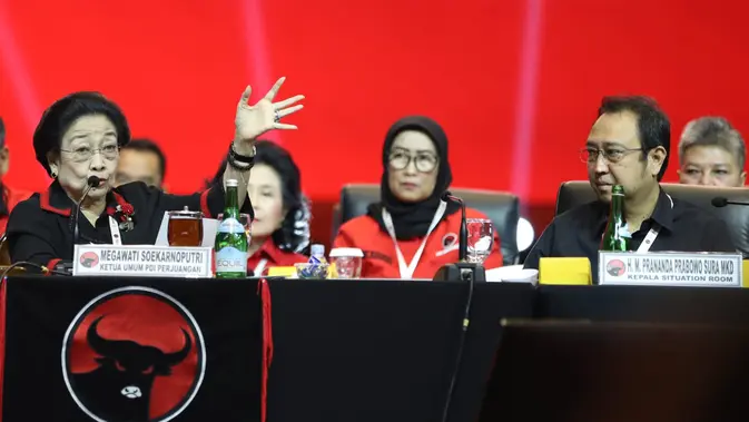 Megawati menyinggung intrik politik: berbagai cara dilakukan untuk meraih kekuasaan